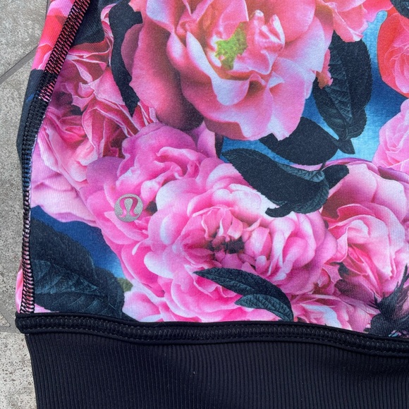 Lululemon om me home jacket - Picture 9 of 10